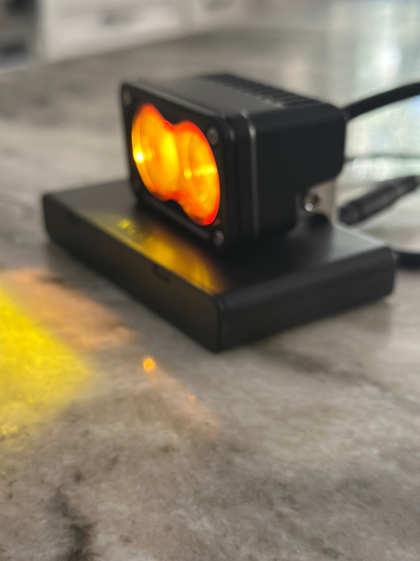 Battey opperated baja light